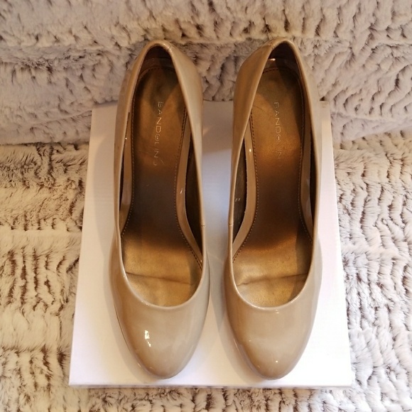 Bandolino Patient Leather Nude Pump - Picture 3 of 8